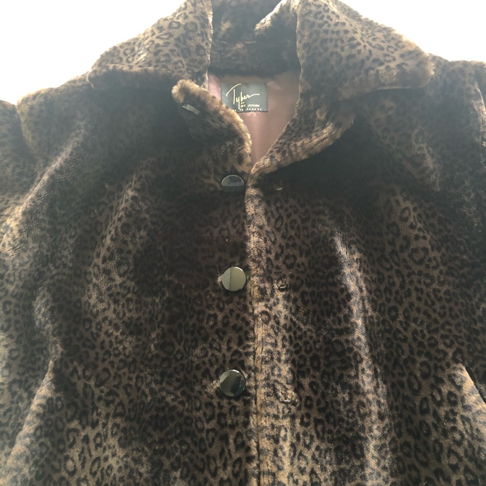 Tyber by St. John (France) faux fur swing coat